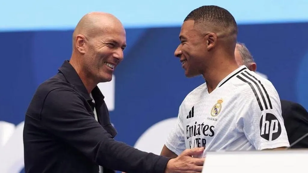 Zidane chờ cơ hội dẫn dắt tuyển Pháp